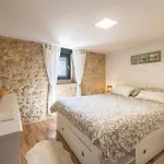 1 Bedroom Cozy In